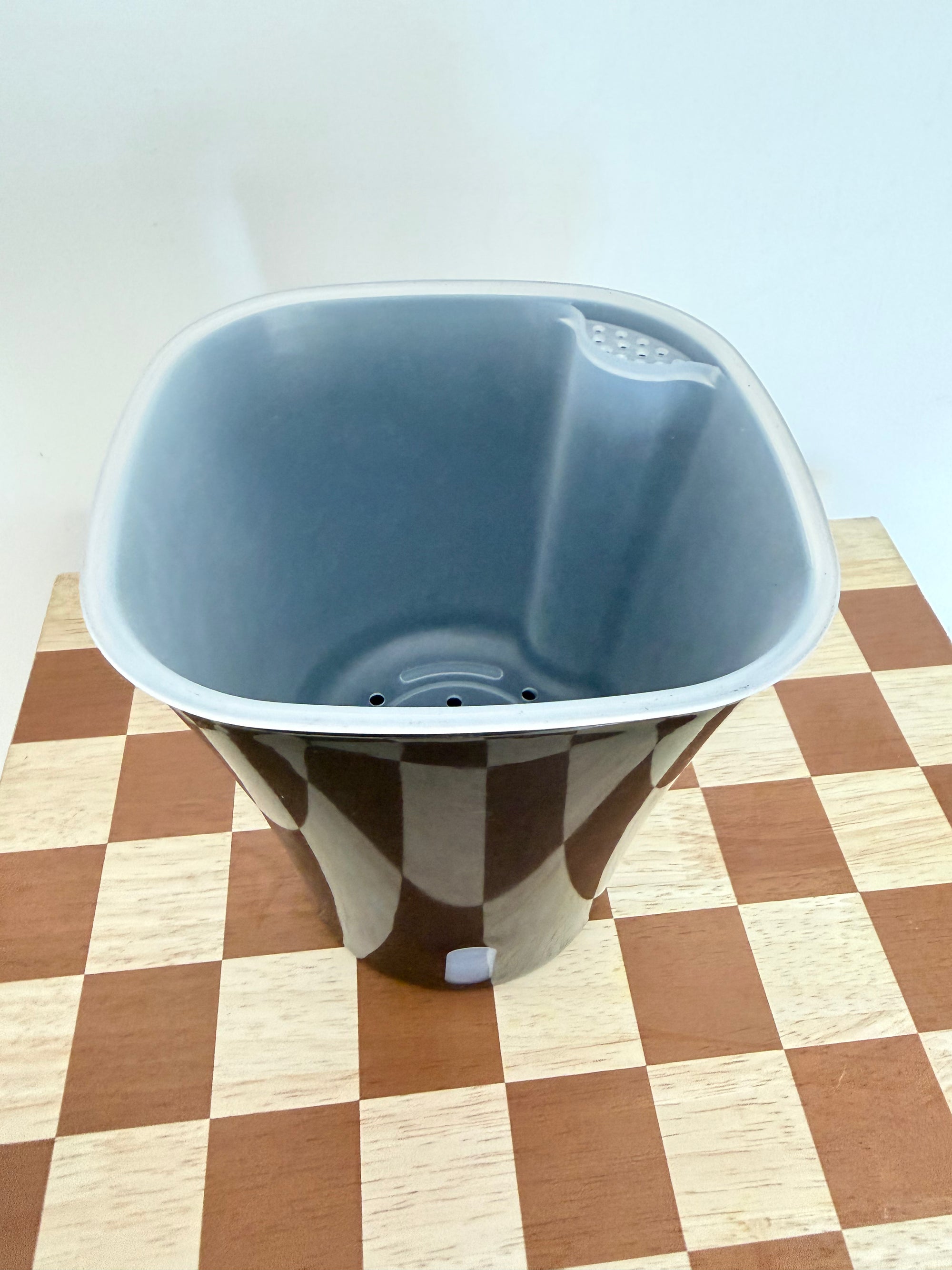 Black Self Watering Pot- 15cm